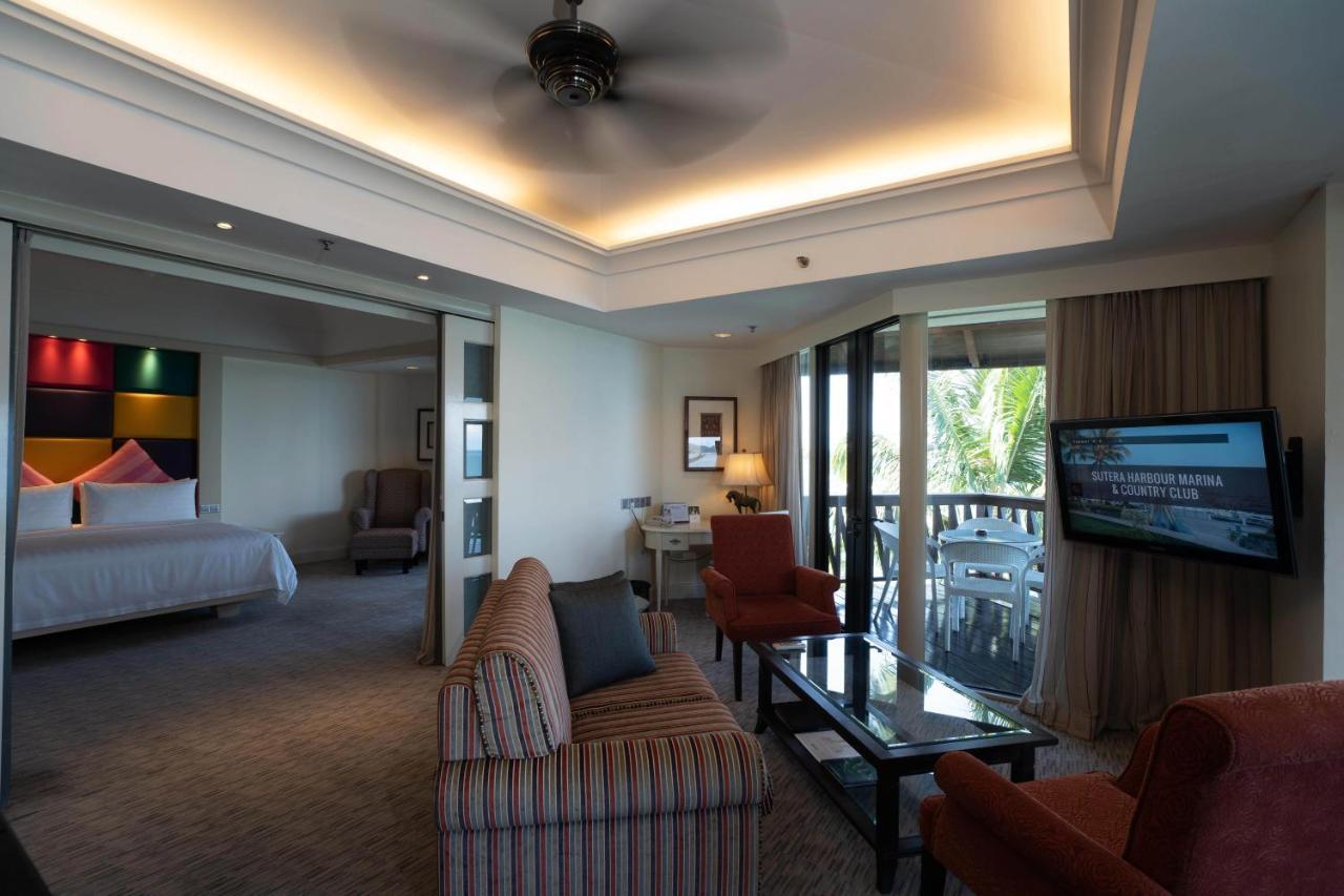 더 마젤란 수테라 리조트 코타키나발루 외부 사진 A suite at the Royal Garden Hotel