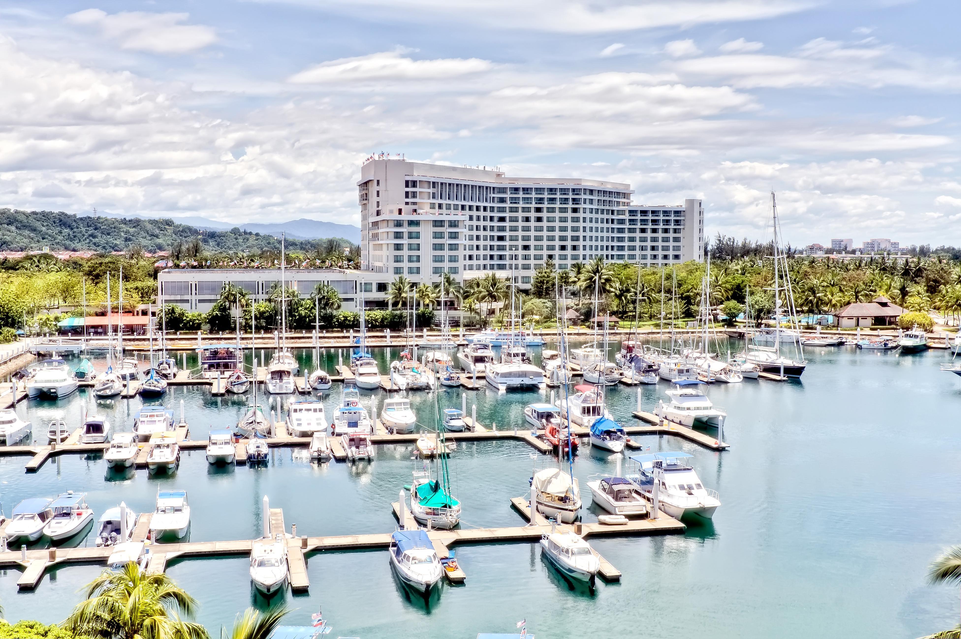 더 마젤란 수테라 리조트 코타키나발루 외부 사진 The Cairns Marina