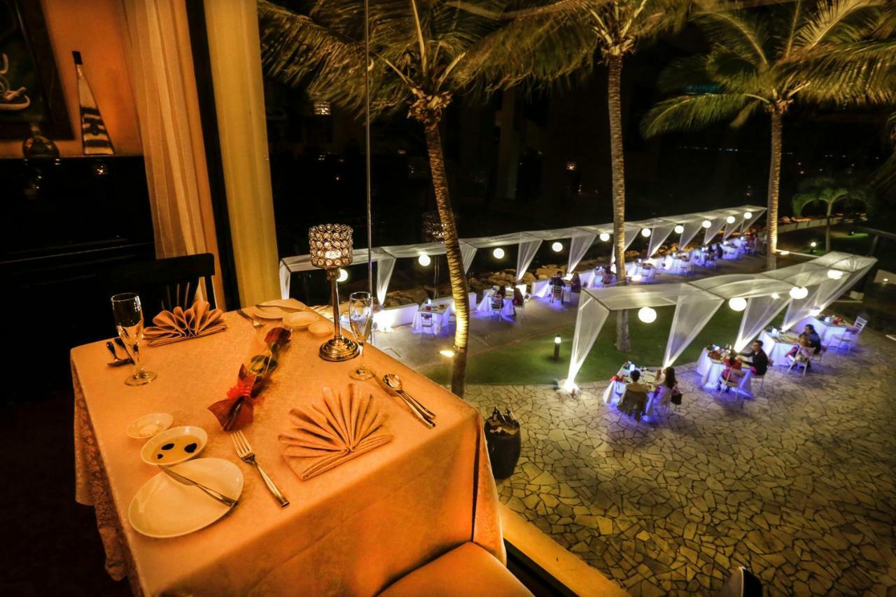더 마젤란 수테라 리조트 코타키나발루 외부 사진 The Beach Club